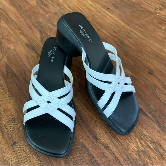 Dockers Sandals Size 7.5 - Picture 2 of 11